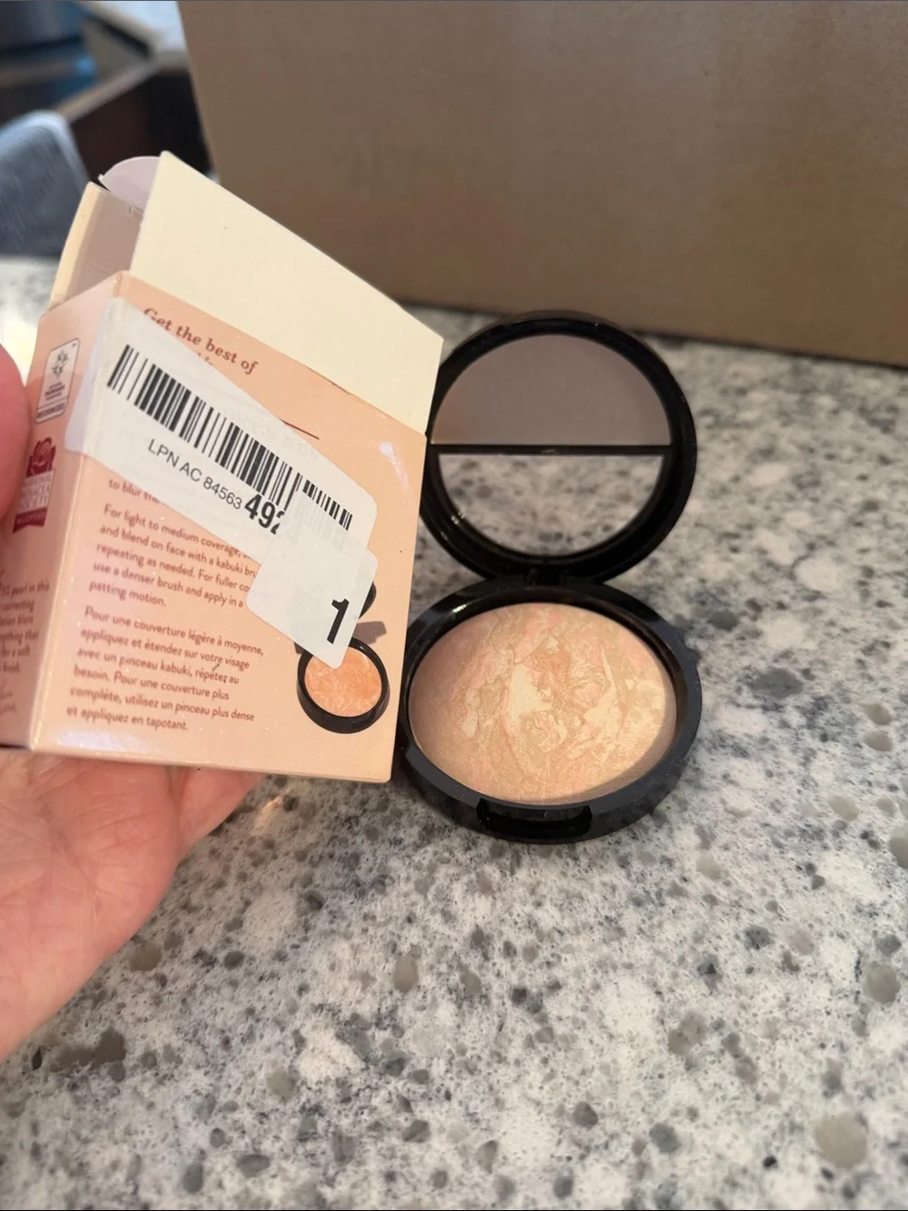 Laura Geller Baked Illuminating Foundation - Porcelain New damaged box